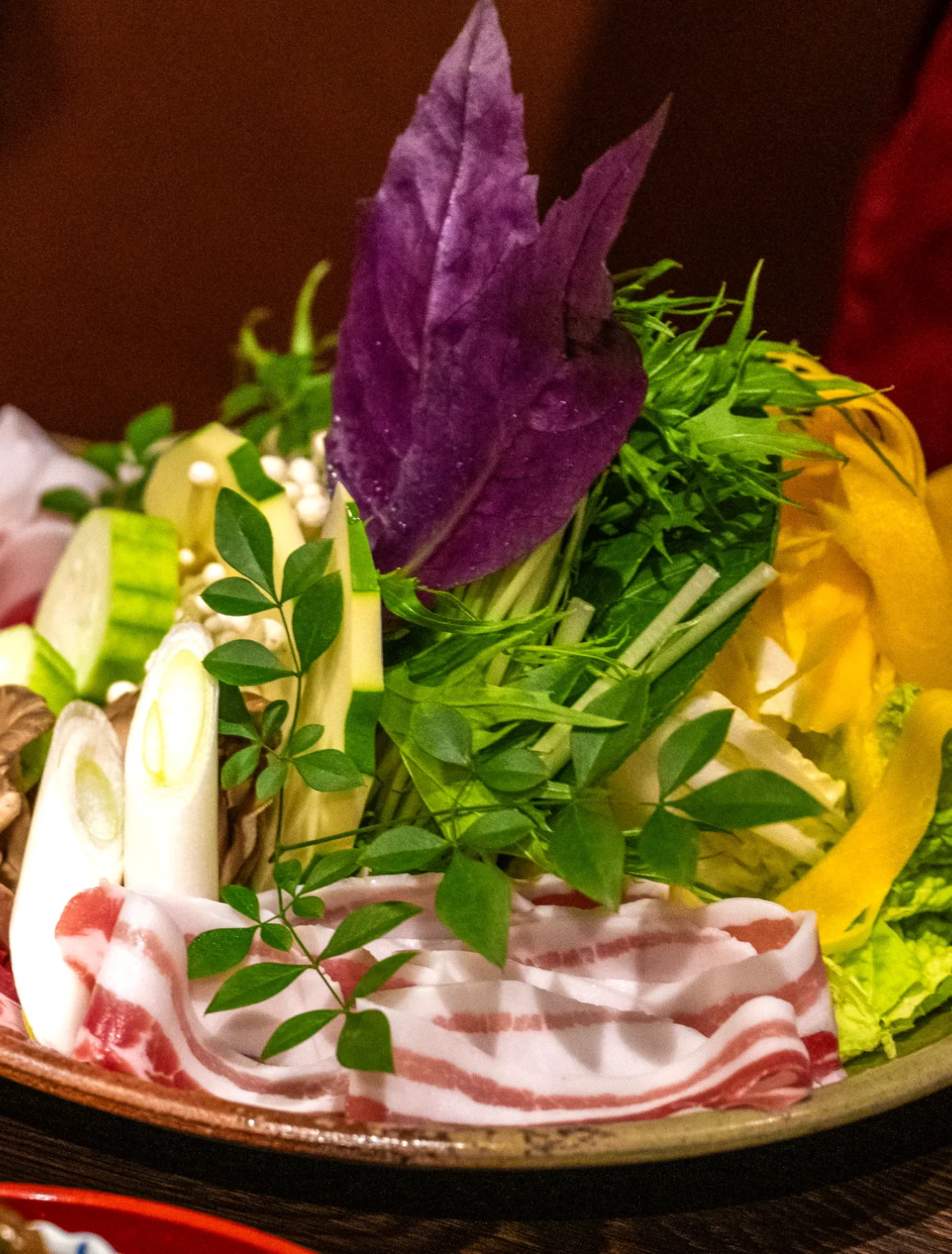 純血アグーしゃぶしゃぶと民謡ライブ 朝陽屋