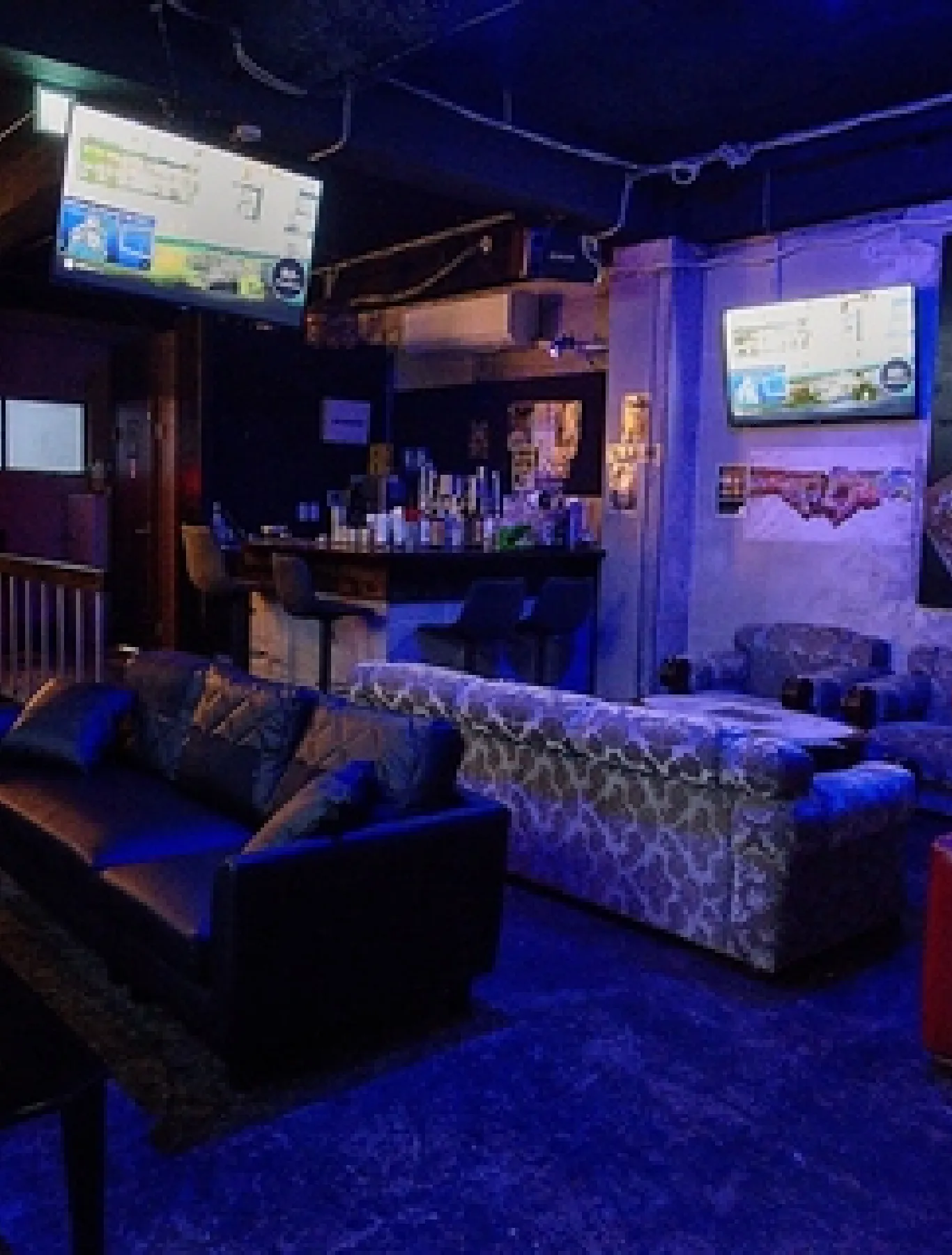 廃墟BAR CORE